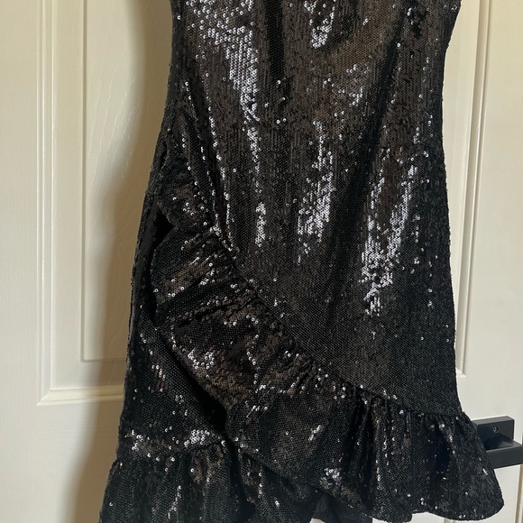 Likely NWT Lilia Ruffle Sequin Mini Dress Black 2 - Picture 4 of 7